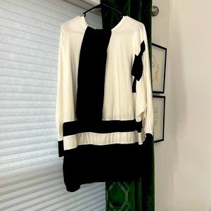 Sweatsuit black and white